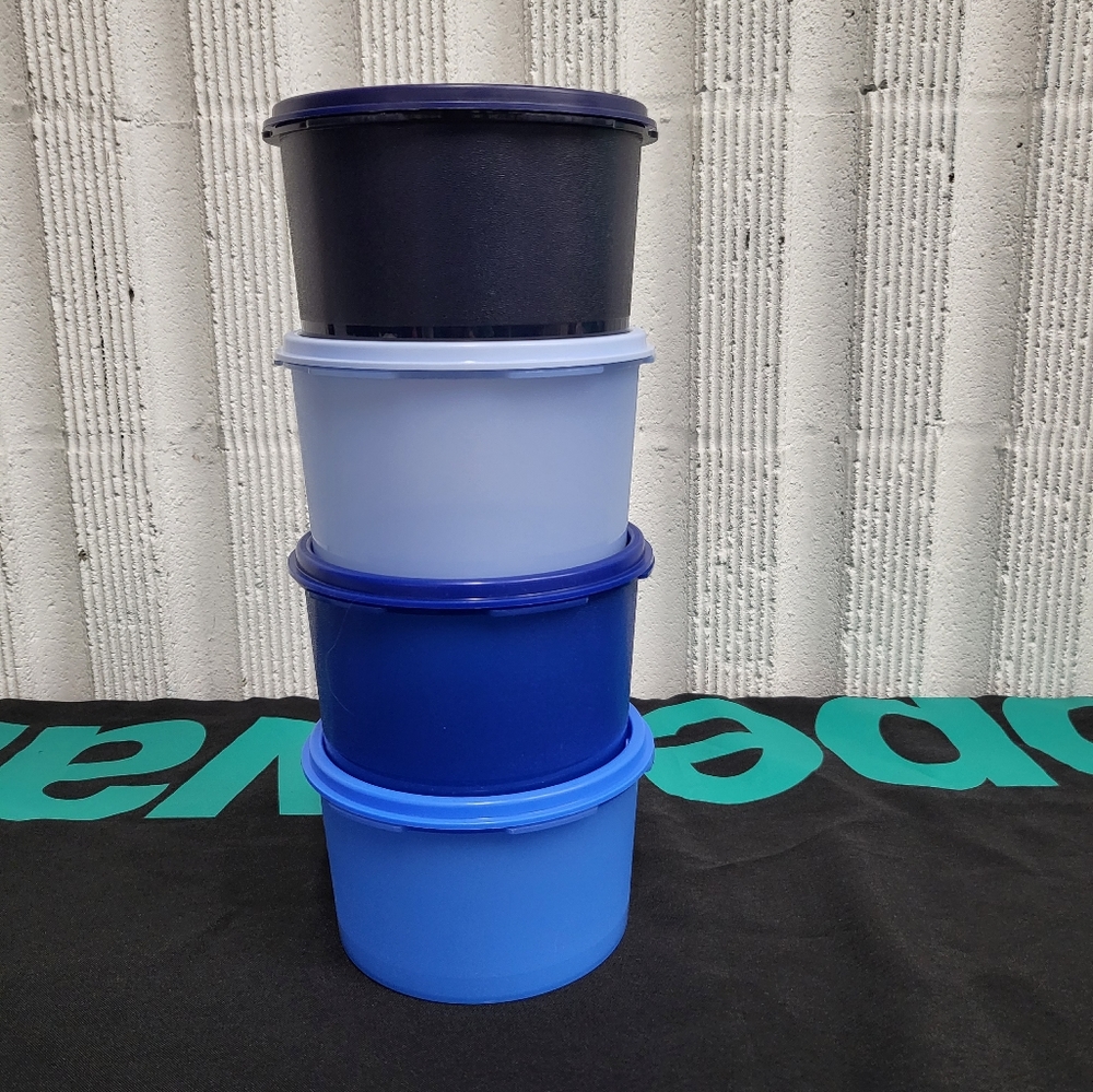 Tupperware Set of 4 Vintage Servalier Canister Set- (3 3/4 cup/910 ml ea…